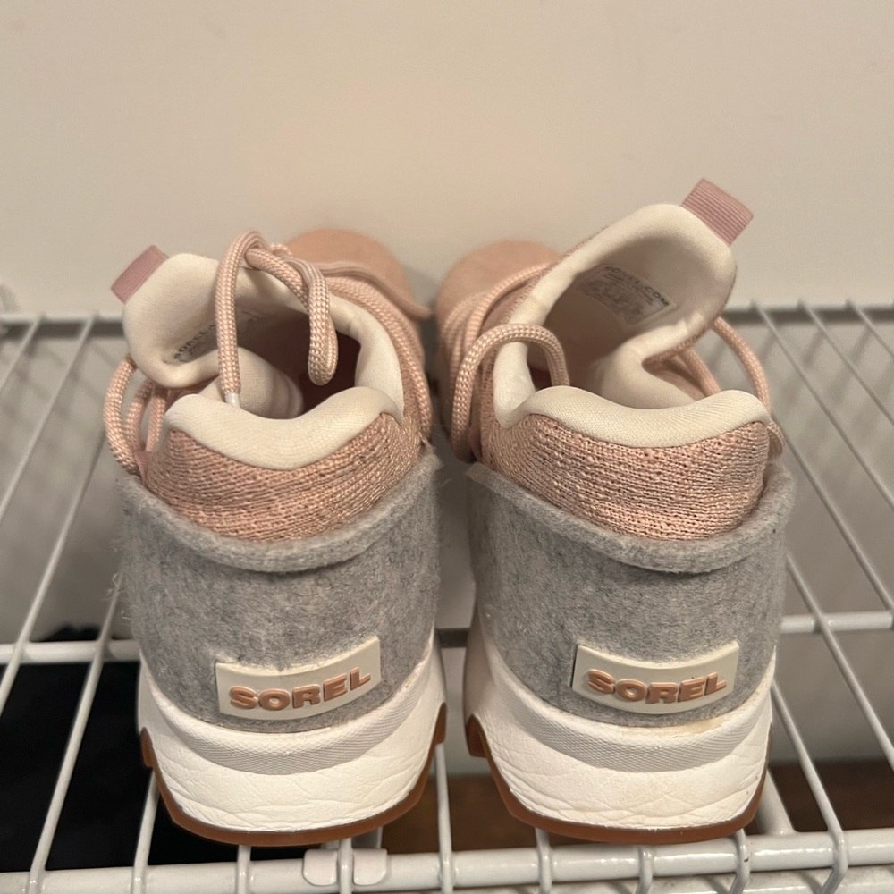 Sorel sneakers. Only worn a few weeks. Like new